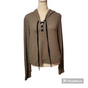 This&More Young Contemporary Lightweight Hoodie Size Medium